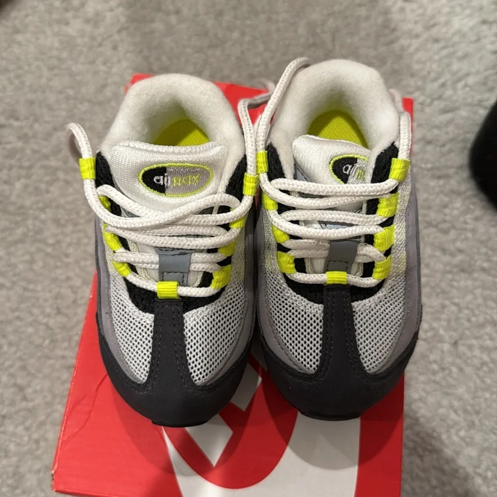 Nike Kids Gray Black White Neon Yellow Air-Cushioned Sneakers